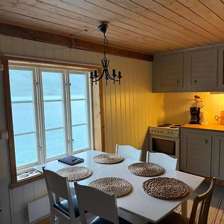 Skjellfjord *