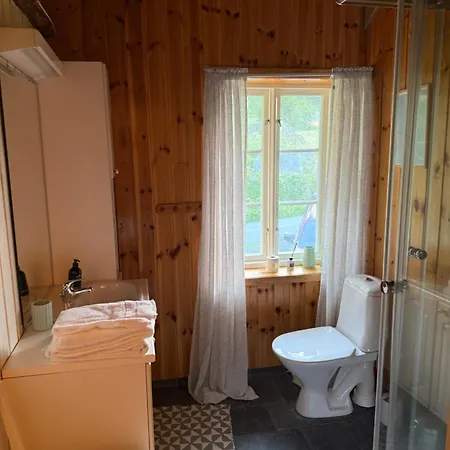 Skjellfjord Apartman *